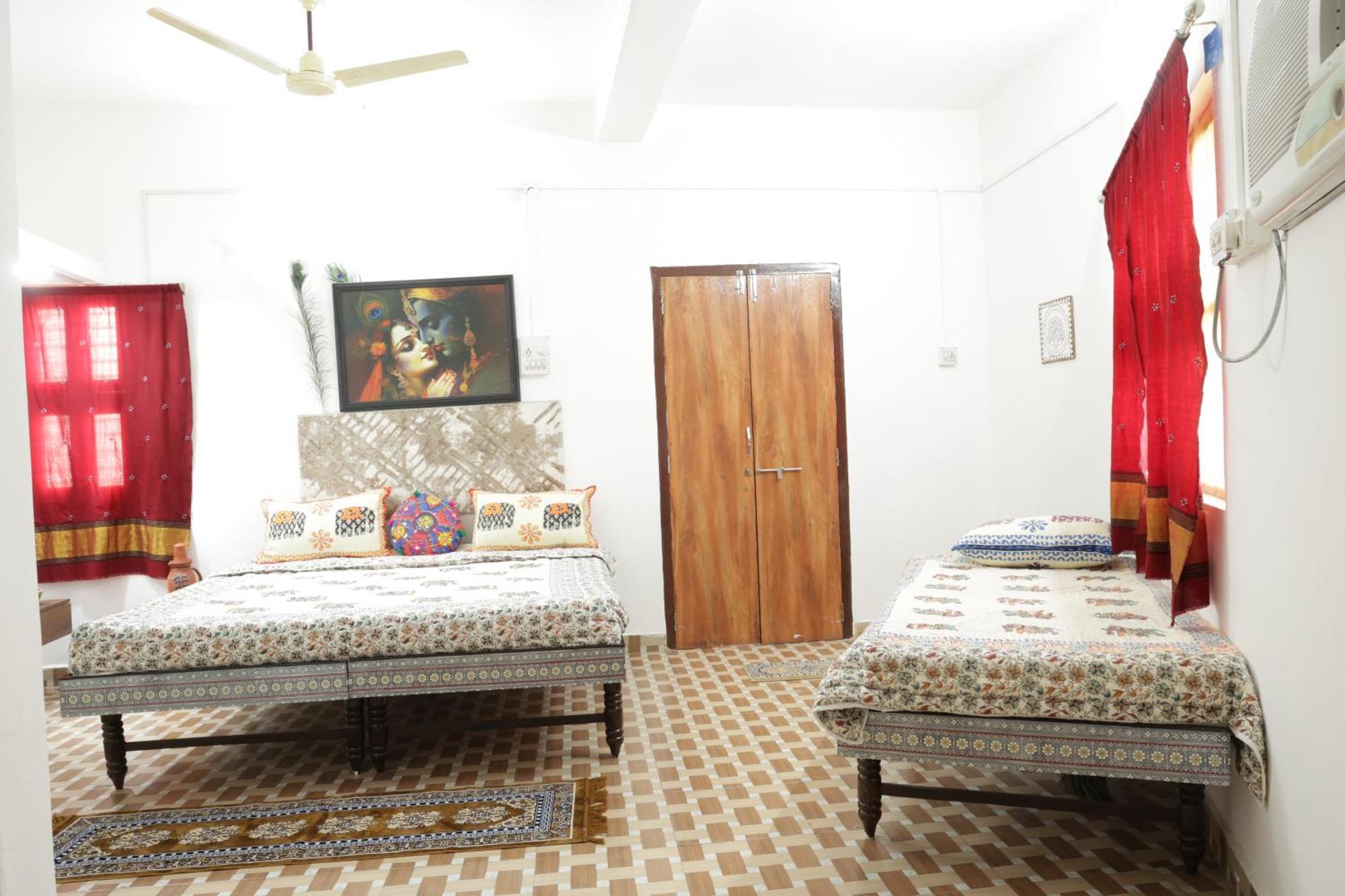 Prag View Heritage Homestay Bhuj Exterior photo