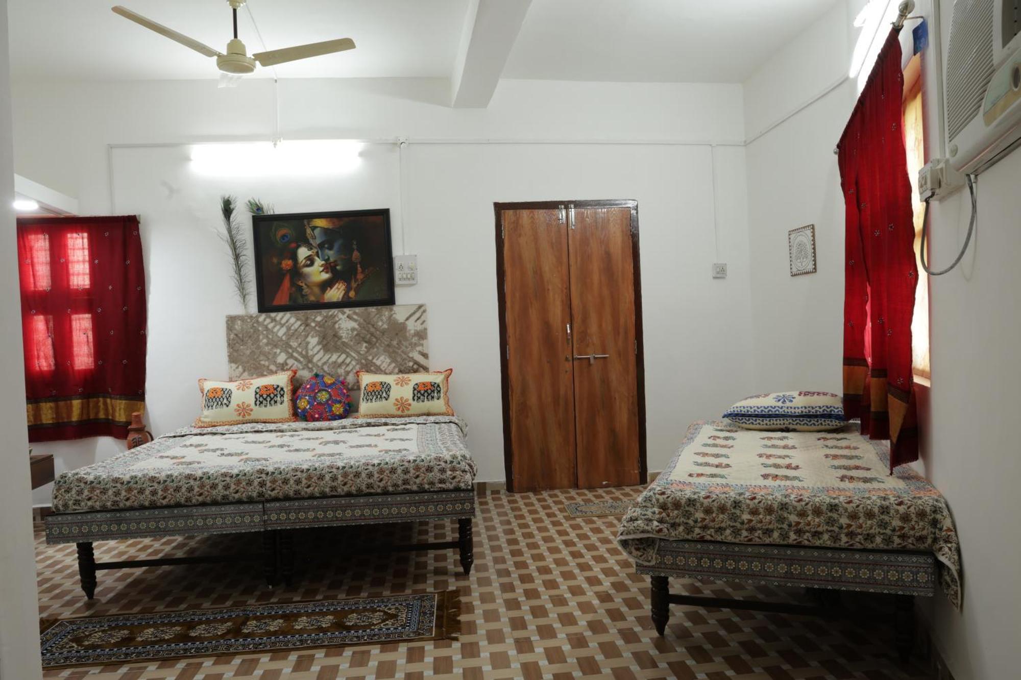 Prag View Heritage Homestay Bhuj Exterior photo